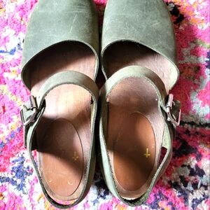 Lotta From Stockholm green leather  Swedish clogs